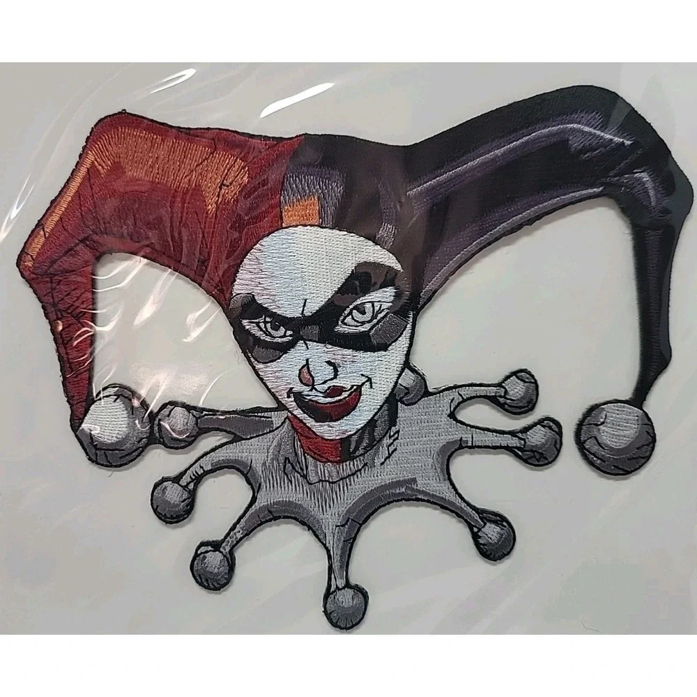 BATMAN'S Harley Quinn Head Embroidered iron-on Patch New 7‎ 1/8